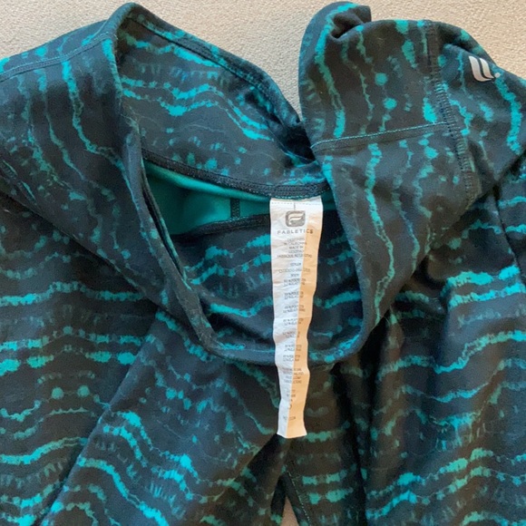 Fabletics leggings - Picture 3 of 4